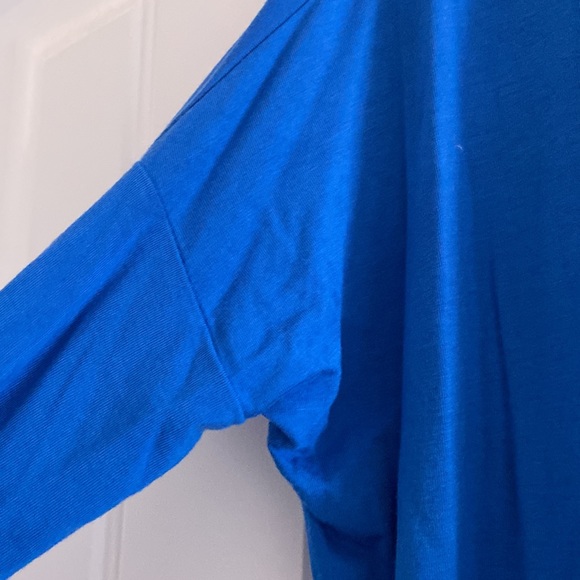 Blue Piko Top Flowy - Picture 3 of 3